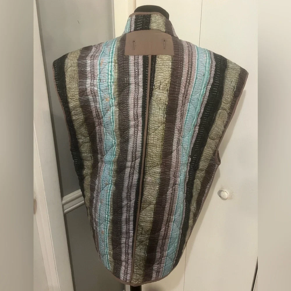 Reclaimed vintage unisex quilted vest in stripe - Picture 4 of 4